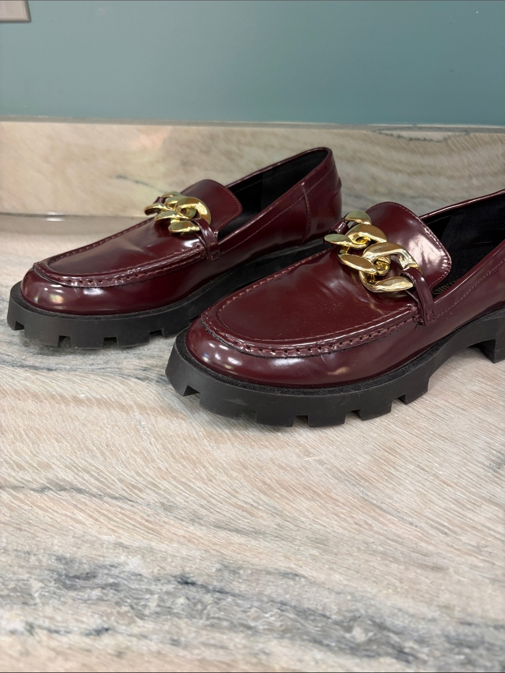 Women's Burgundy Chain-Accent Lug Sole Loafers